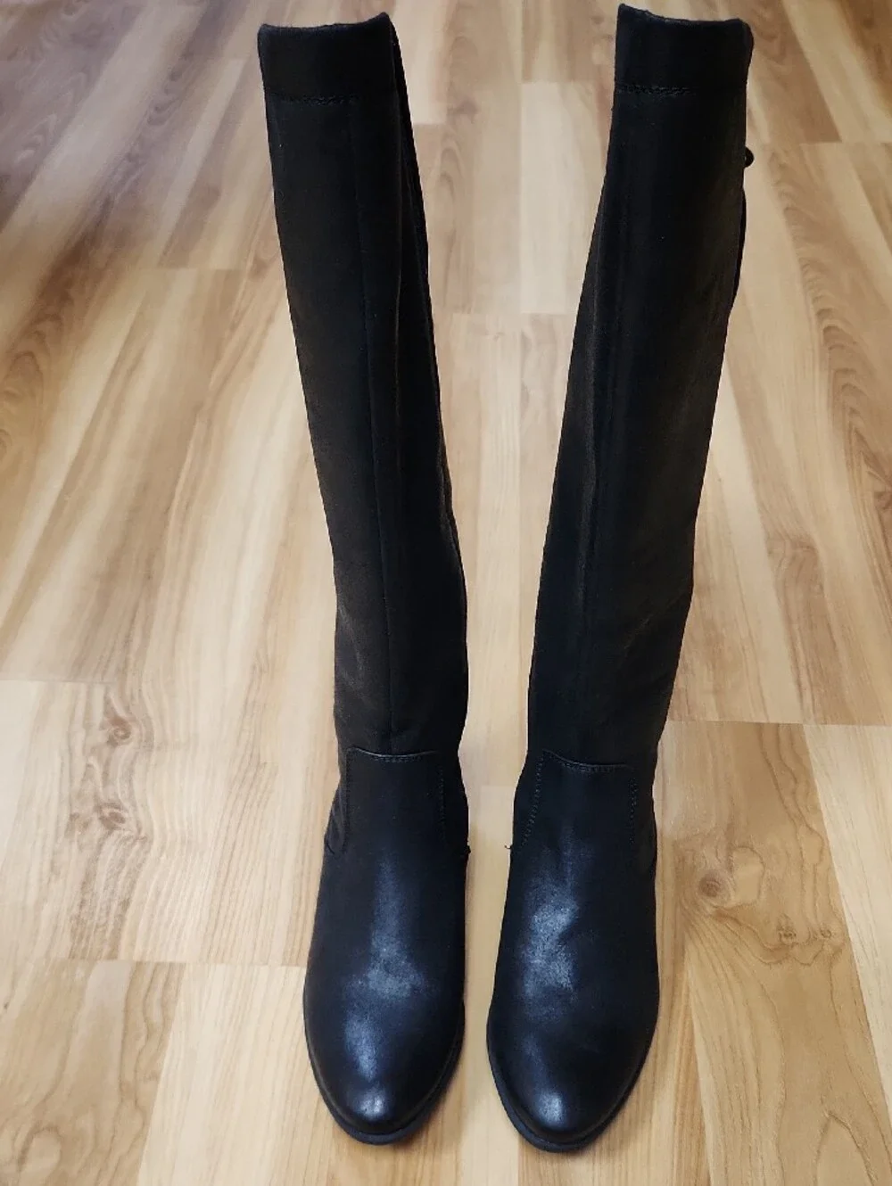BareTraps GARDYNA Women's Black Knee-High Lace-Up Boots sz. 7.5